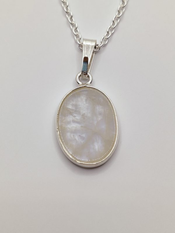 pendentif pierre de lune ovale