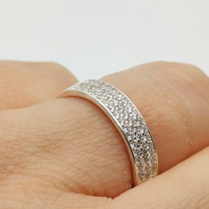 Bague de 4mm anneaux avec brillant zirconium blanc