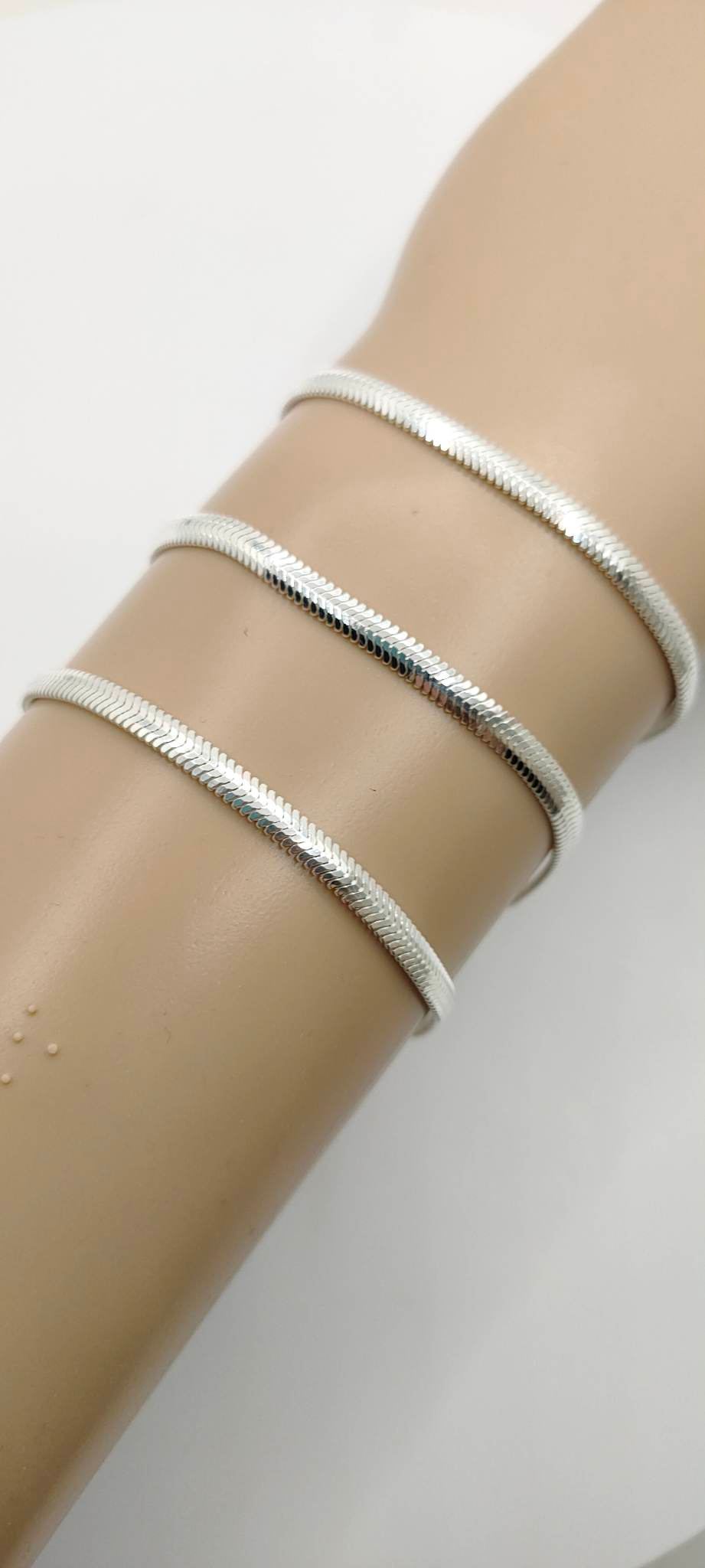 Bijou féminin, bracelet femme en argent massif 925/1000ème, longueur de 18cm largeur 4cm