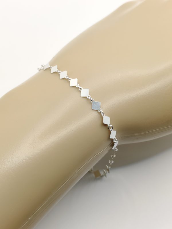Jolie bracelet féminin en argent massif